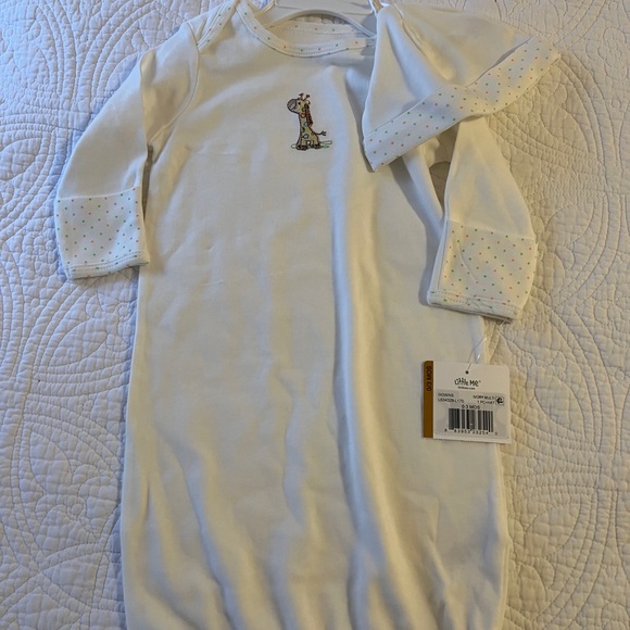 Bundle of Little Me gender neutral giraffe baby clothes - Picture 2 of 4